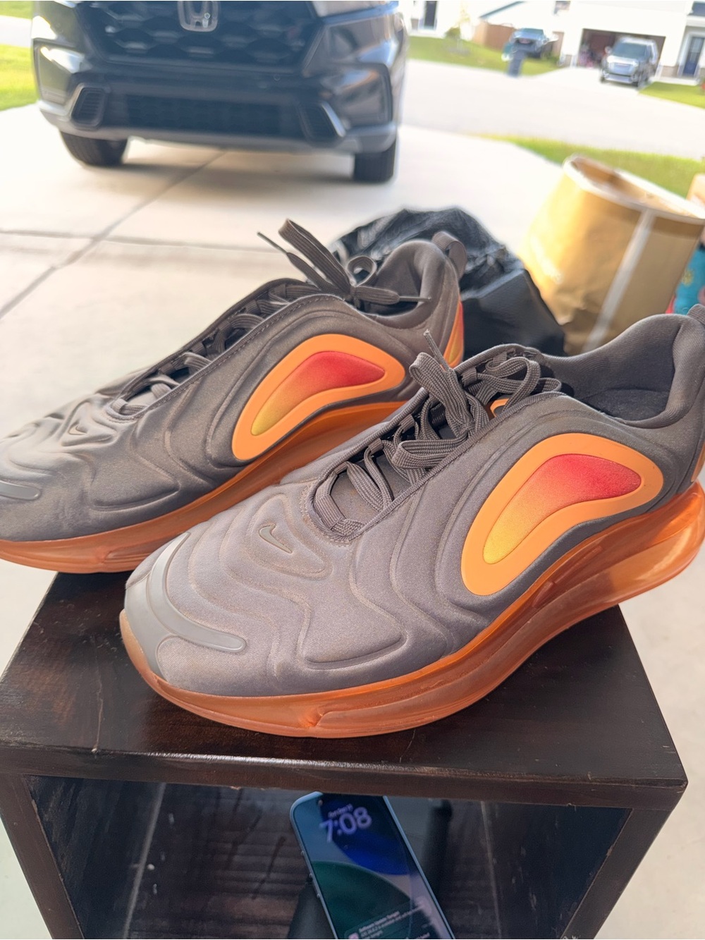 Nike Air Max 720 Fuel Orange